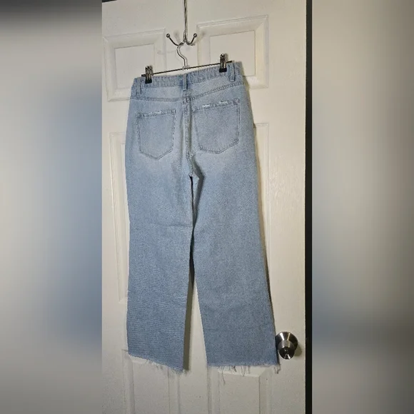 Vervet Wide Leg Light Wash Jeans - Picture 2 of 5